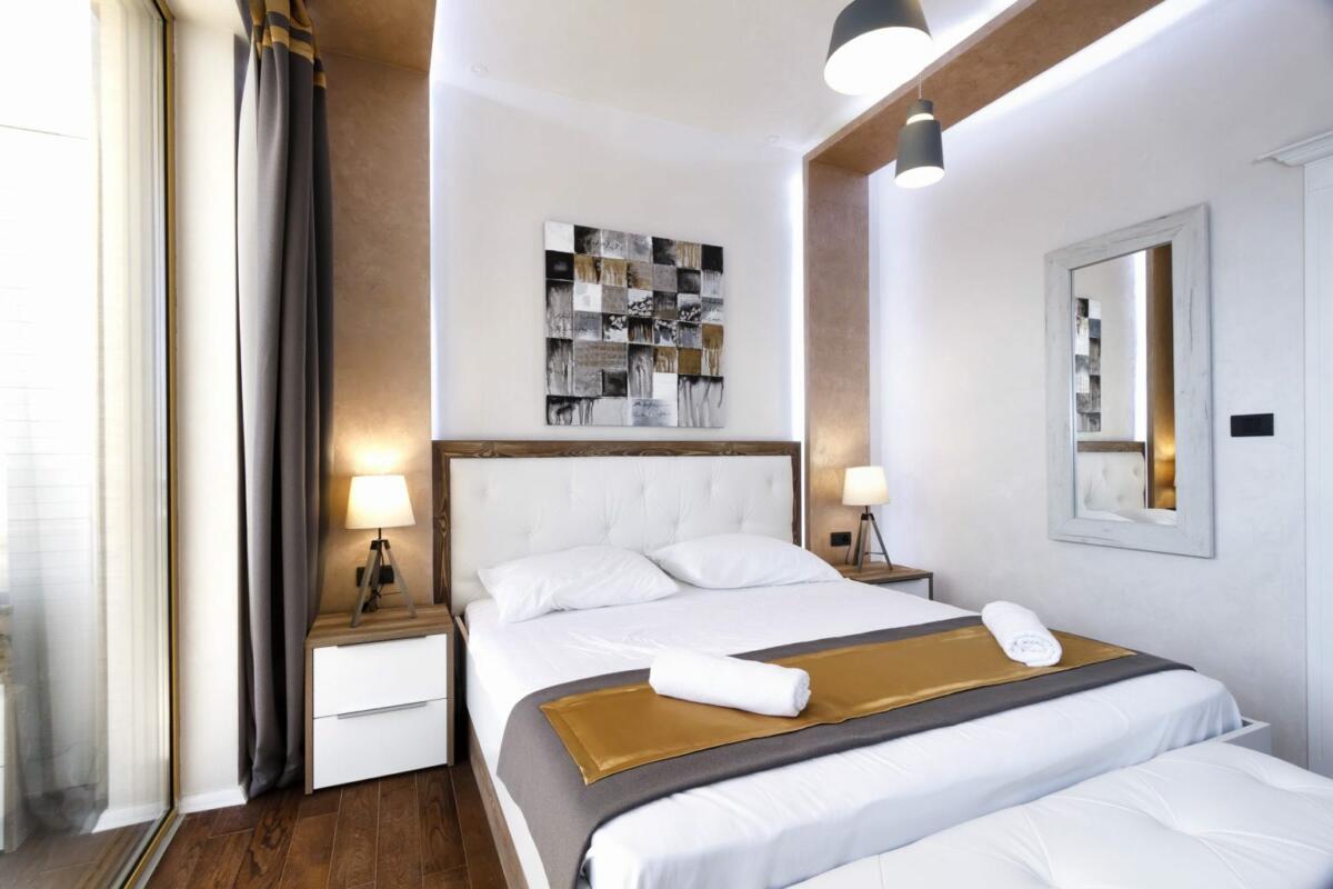 Porto Budva – 2 povezana studio apartmana A106, 3. sprat, 100,80 m2 - centralni pogled na more i stari grad 17